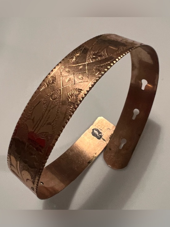 Antique Jewelry - Rose Gold color Authentic vintage Etched “Victorian belt” Bracelet as-is Bangle